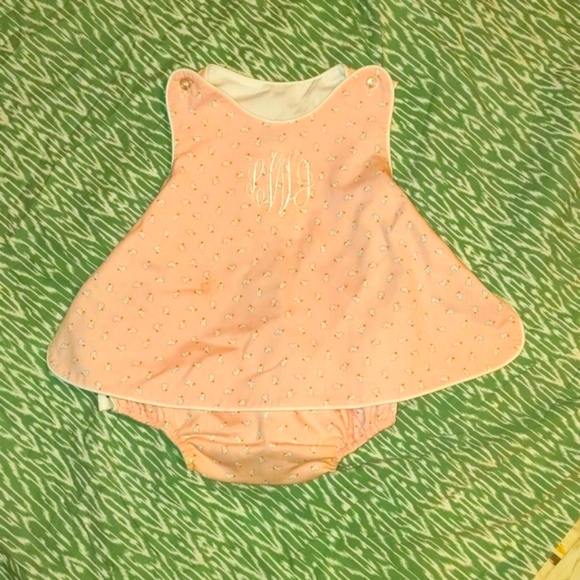 💲2 for $30💲"LWJ" Monogram Like New 18mo Girls Easter/Spring Suit - Picture 2 of 10